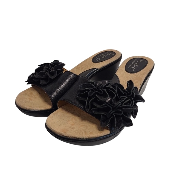 B.O.C. Women's Black Leather Floral Wedge Slide On Sandals Size 8 - Picture 2 of 9
